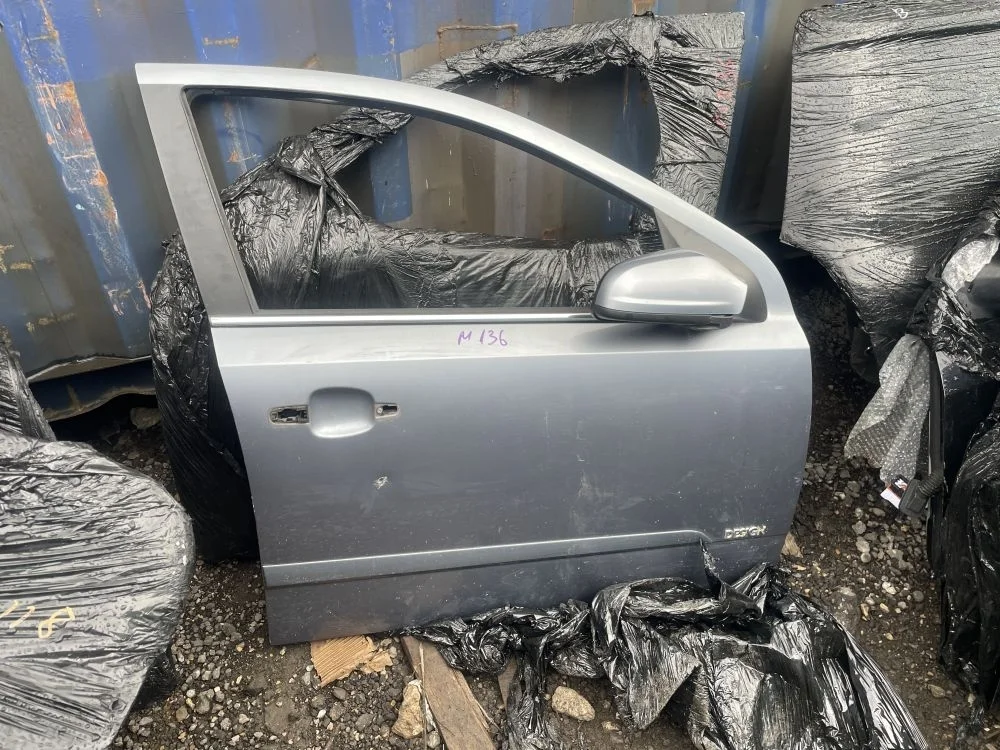 дверь передняя правая opel astra H