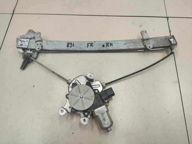 Стеклоподъемник электрический передний правый