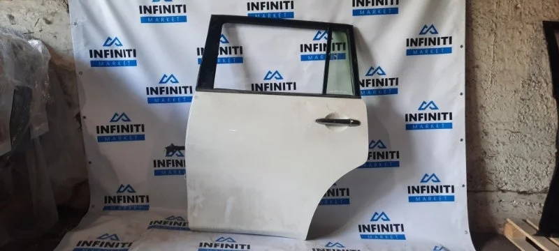 Дверь задняя левая INFINITI QX80 Z62 VK56VD