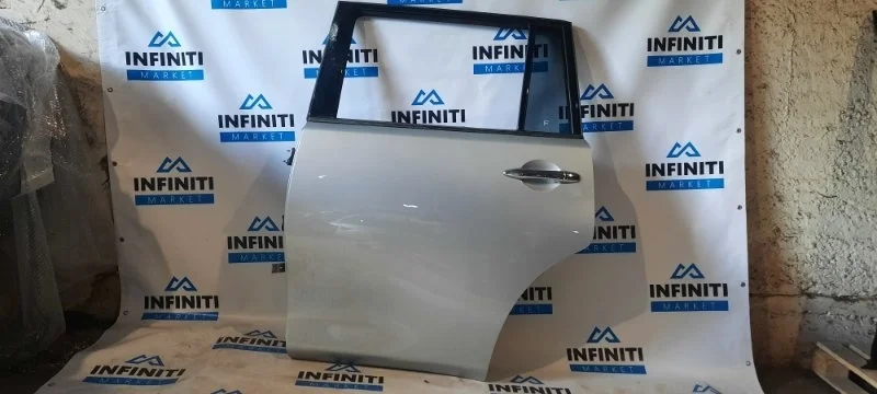 Дверь задняя левая INFINITI QX80 Z62 VK56VD