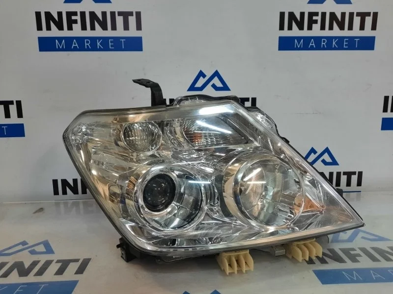 Фара передняя правая NISSAN Patrol Y62 2010