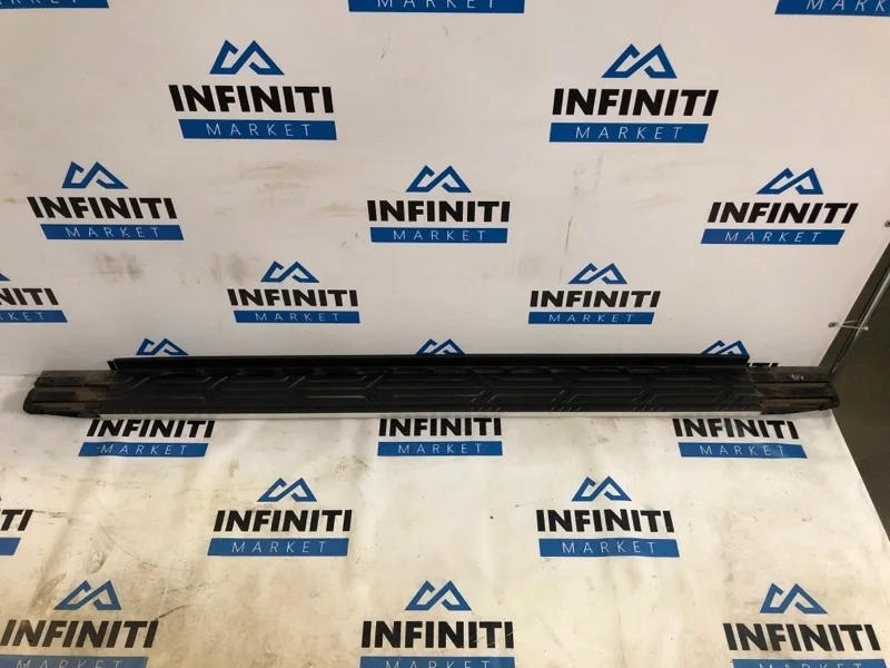 Подножка порог накладка порога внешняя левая