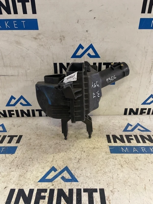 Корпус воздушного фильтра левый INFINITI M37 Y51