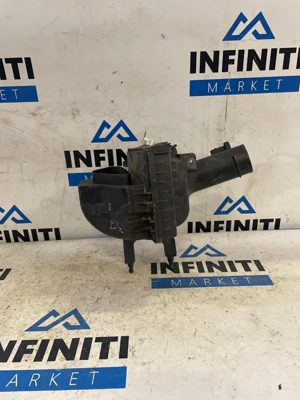 Корпус воздушного фильтра правый INFINITI M37 Y51