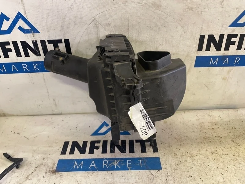 Корпус воздушного фильтра правый INFINITI M37 Y51