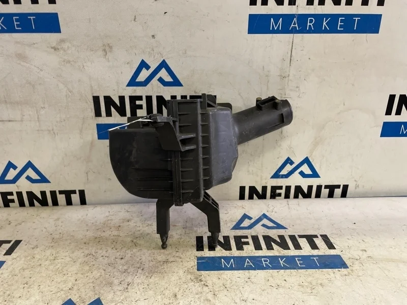 Корпус воздушного фильтра левый INFINITI M37 Y51