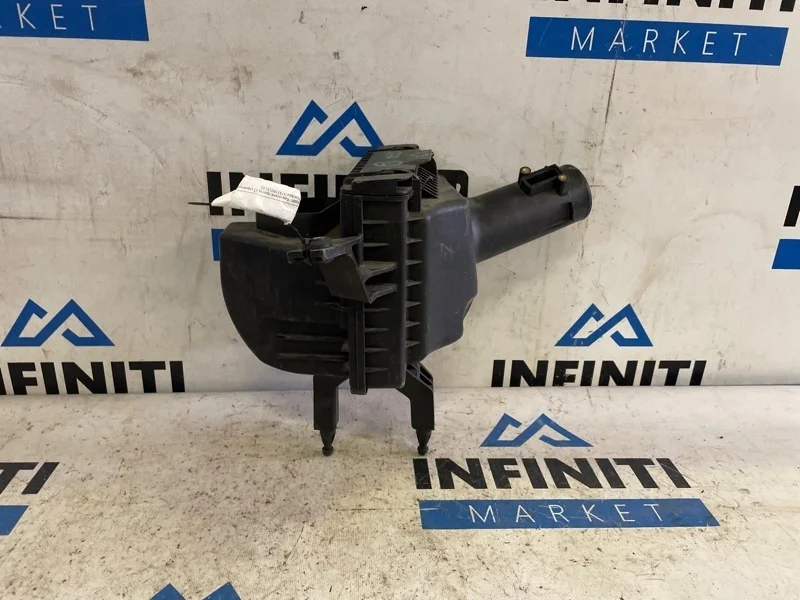 Корпус воздушного фильтра левый INFINITI M37 Y51