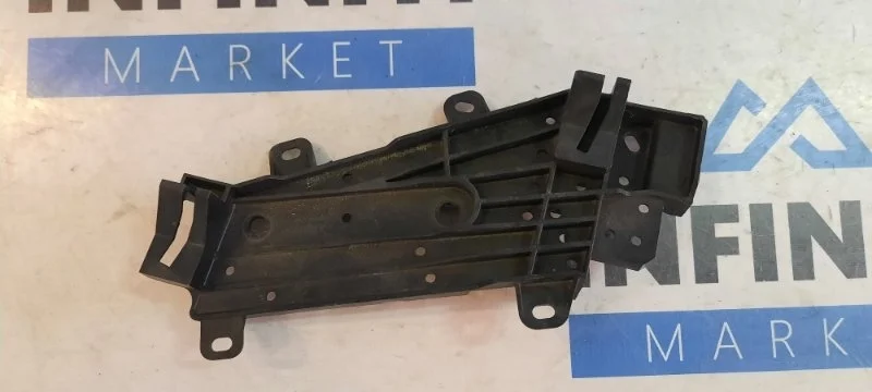 Кронштейн направляющая фары левый INFINITI Q70 Y51