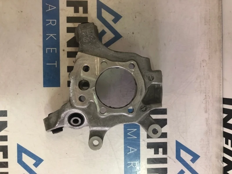 Кулак задней подвески задний правый INFINITI QX50