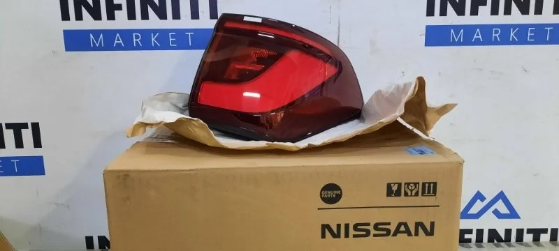 Фонарь в крыло задний правый INFINITI QX80 Z62