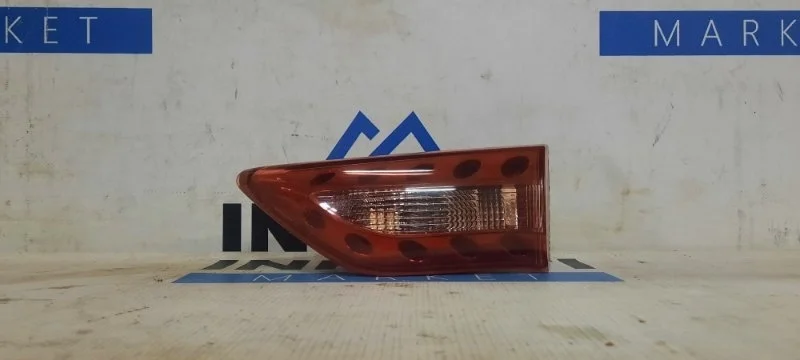 Фонарь в крышку багажника правый INFINITI QX70 S51