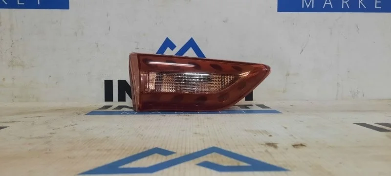 Фонарь в крышку багажника левый INFINITI QX70 S51