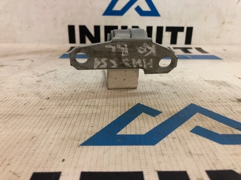 Петля двери нижняя задняя левая INFINITI QX70 S51