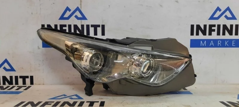 Фара передняя правая INFINITI QX70 S51