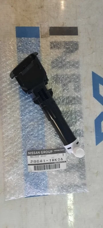 Форсунка омывателя фар правая INFINITI Q70 Y51