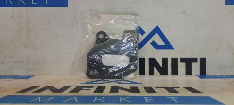 Накладка замка капота правая INFINITI QX70 S51