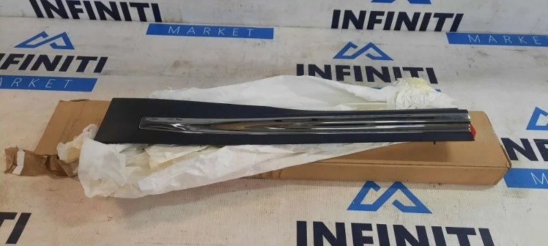 Молдинг двери нижний задний левый INFINITI QX70