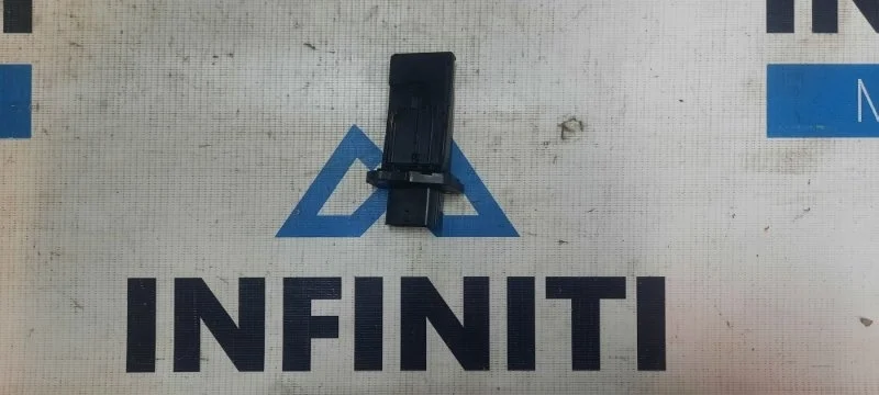 ДМРВ INFINITI M25 Y51 VQ25HR