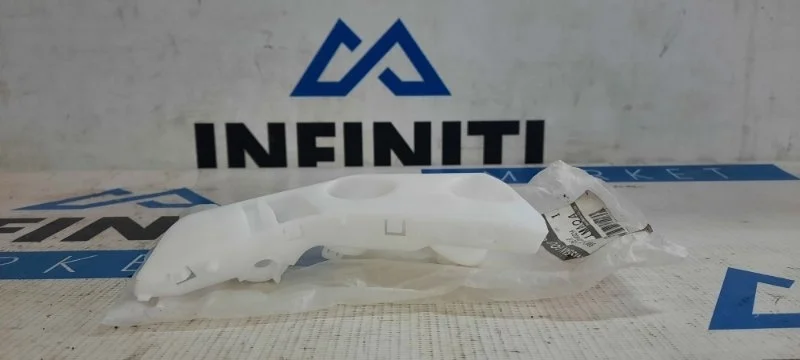 Кронштейн крыла (крепление) передний правый