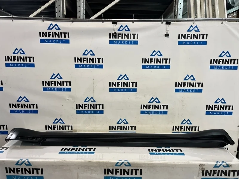 Накладка порога внешняя порог правая INFINITI QX70