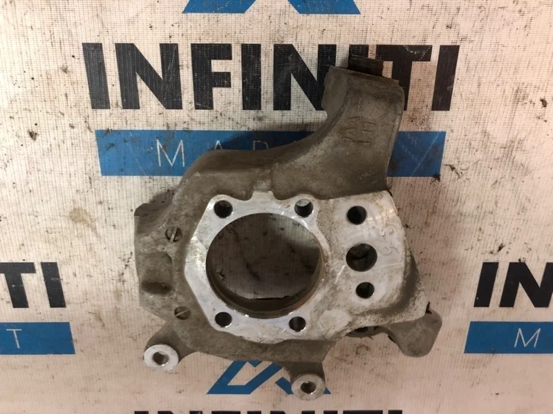 Кулак задний левый INFINITI QX70 S51 VQ37VHR