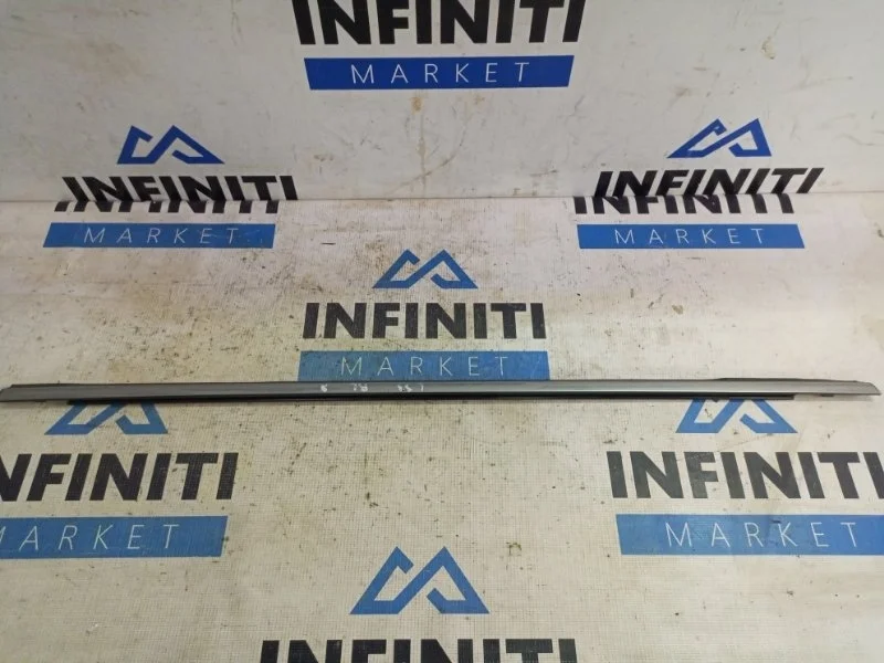 Молдинг двери центральный задний левый NISSAN