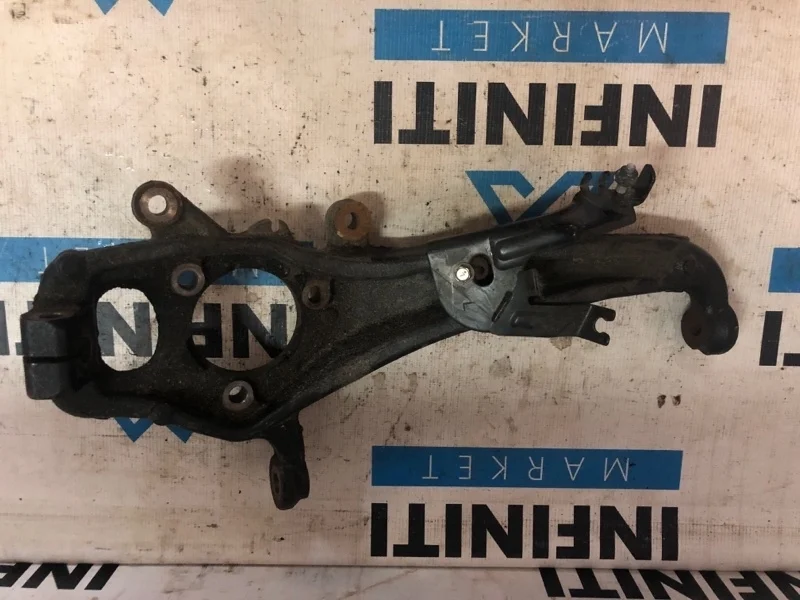 Кулак поворотный ( цапфа ) передний левый INFINITI