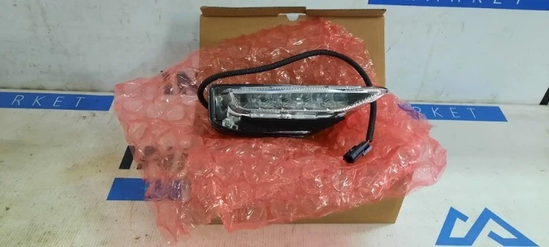 Поворотник бампера ( дневной ходовой огонь ) ДХО