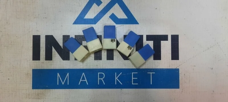 Реле NISSAN JUKE F15