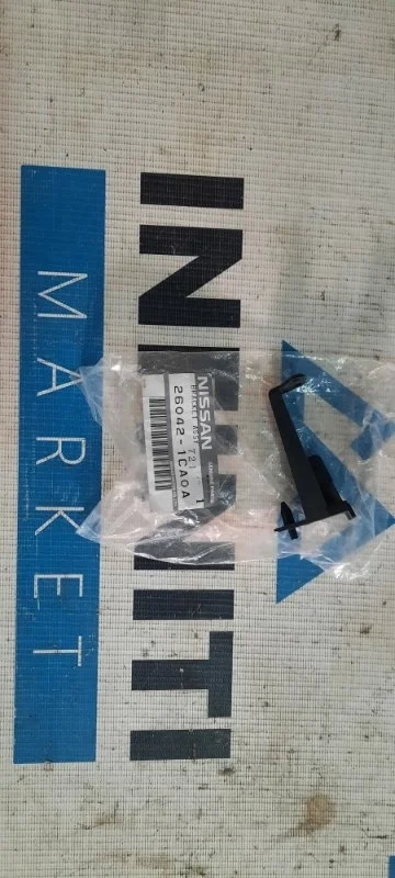 Кронштейн (крепление) INFINITI QX70 S51