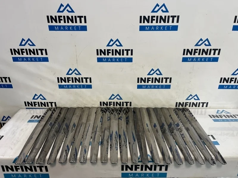 Молдинг двери нижний задний правый INFINITI QX60