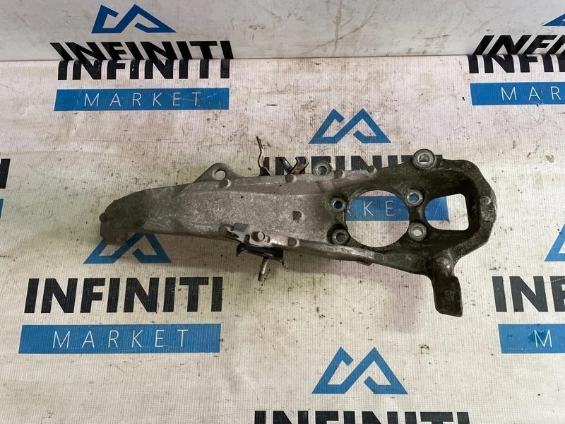 Кулак поворотный ( цапфа ) передний левый INFINITI