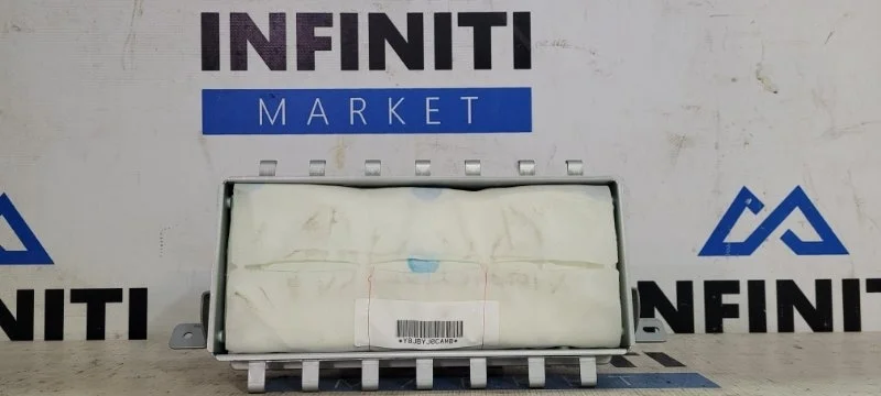 Подушка безопасности в торпеду INFINITI QX70 S51