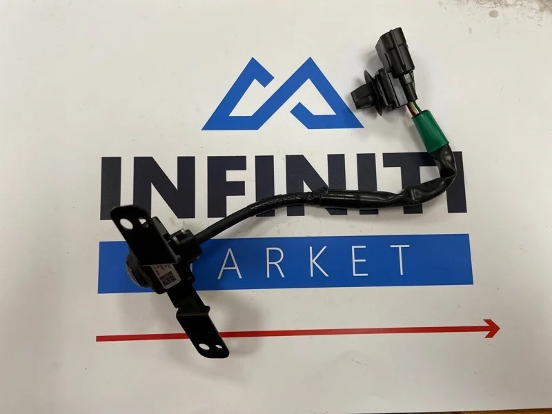 Камера переднего вида передняя INFINITI QX70 S51