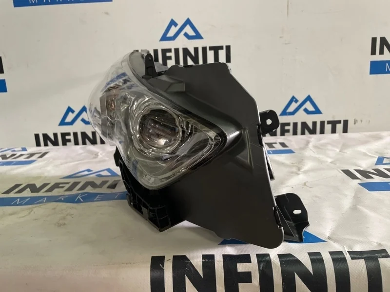 Фара передняя правая INFINITI QX70 S51