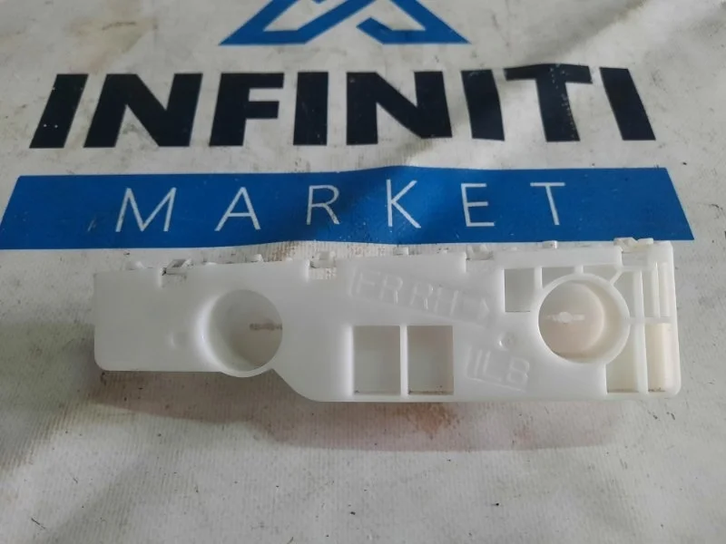 Кронштейн крыла (крепление) передний правый NISSAN