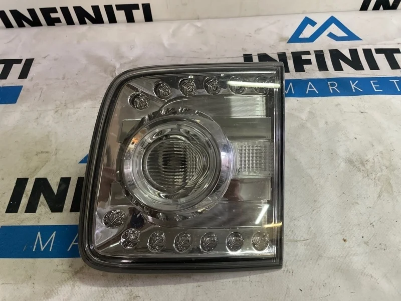 Фонарь в крышку багажника задний правый NISSAN