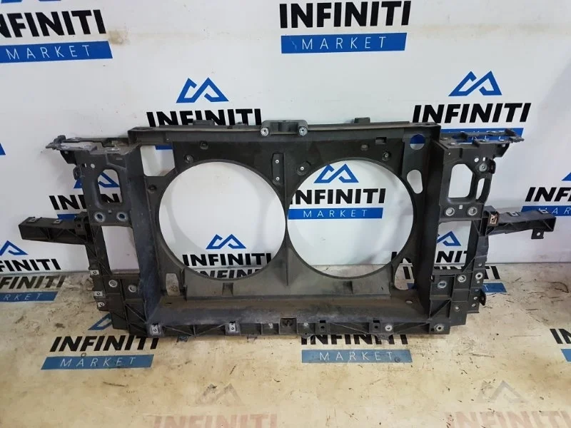 Панель передняя (телевизор) передний INFINITI G37