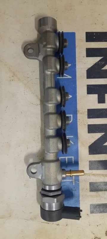 Топливная рейка INFINITI FX30 S51 V9X