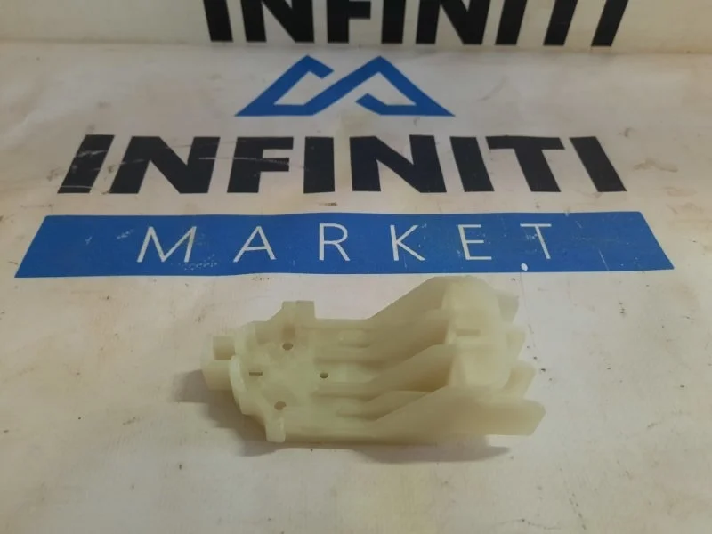 Кронштейн фары передний INFINITI QX80 Z62 VK56VD