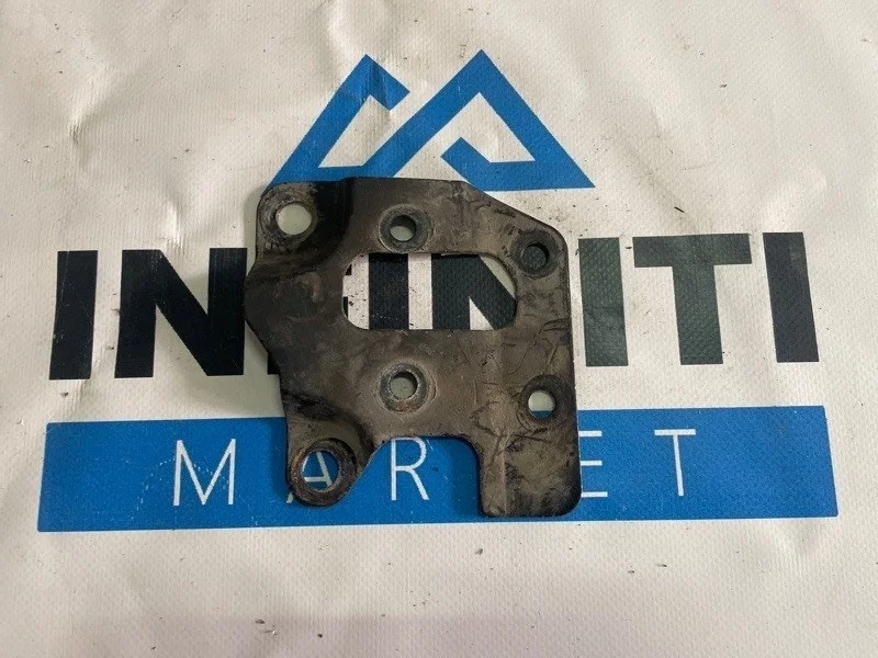 Накладка замка капота передняя левая INFINITI FX30