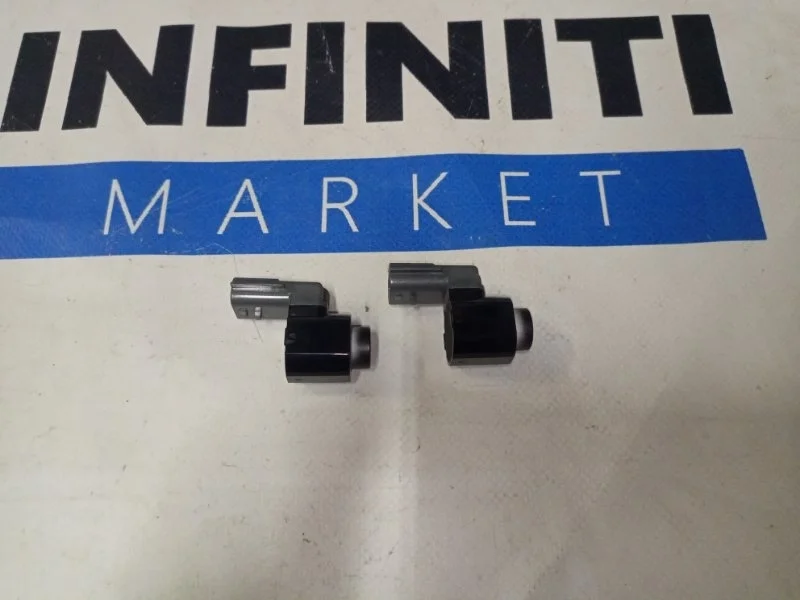 Парктроник передний INFINITI QX80 Z62
