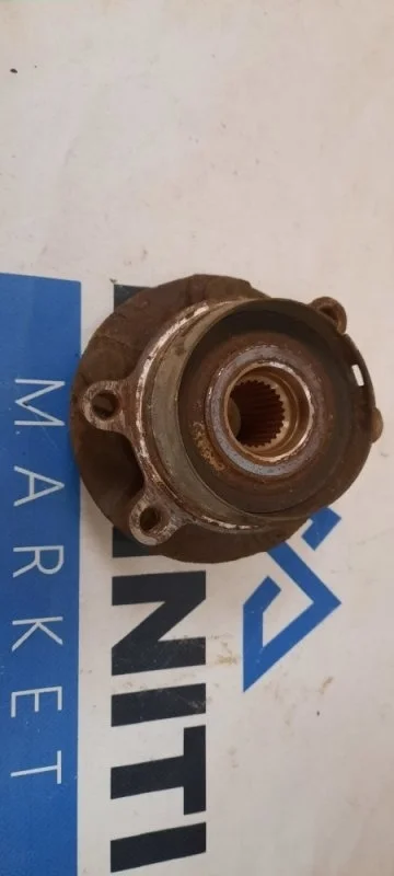 Ступица INFINITI