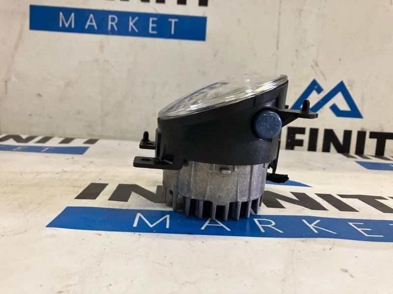 ПТФ фара противотуманная левый INFINITI QX80 Z62