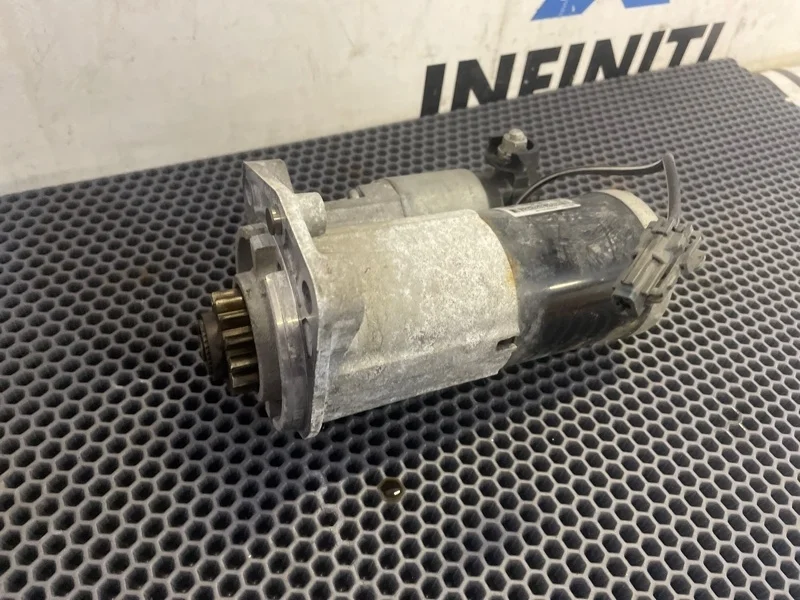 Стартер NISSAN X-TRAIL T31 QR25DE