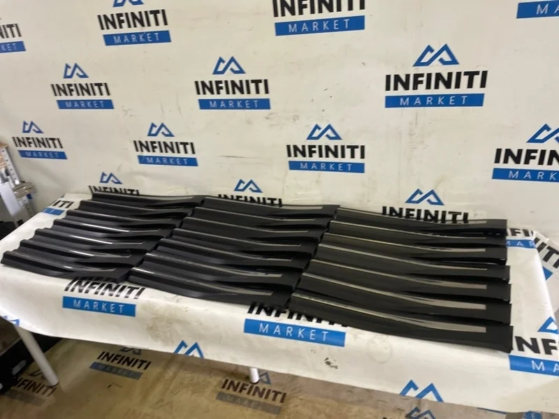 Молдинг двери нижний задний левый INFINITI QX70