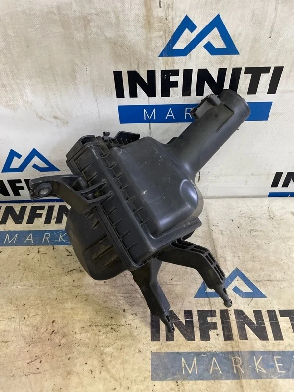 Корпус воздушного фильтра левый INFINITI M37 Y51