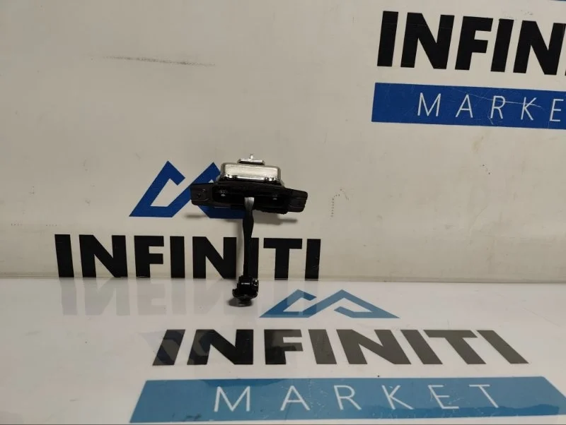 Ограничитель двери передний левый INFINITI QX70
