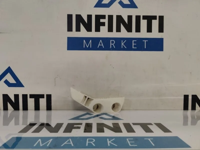 Кронштейн крыла (крепление) левый INFINITI M37 Y51