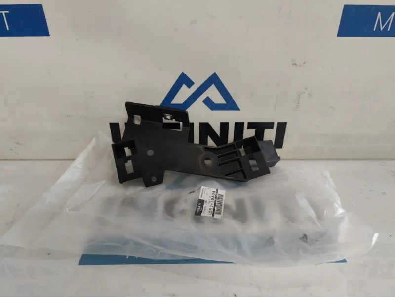 Кронштейн направляющая фары левый INFINITI EX37